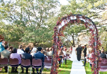 An outdoor wedding at House on the Hill.